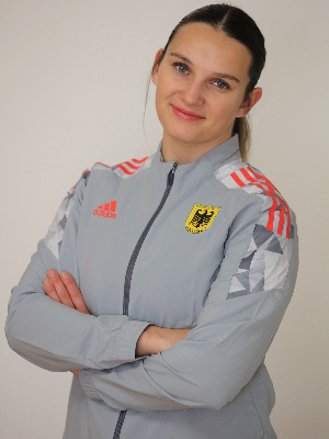 Henzler Natalie